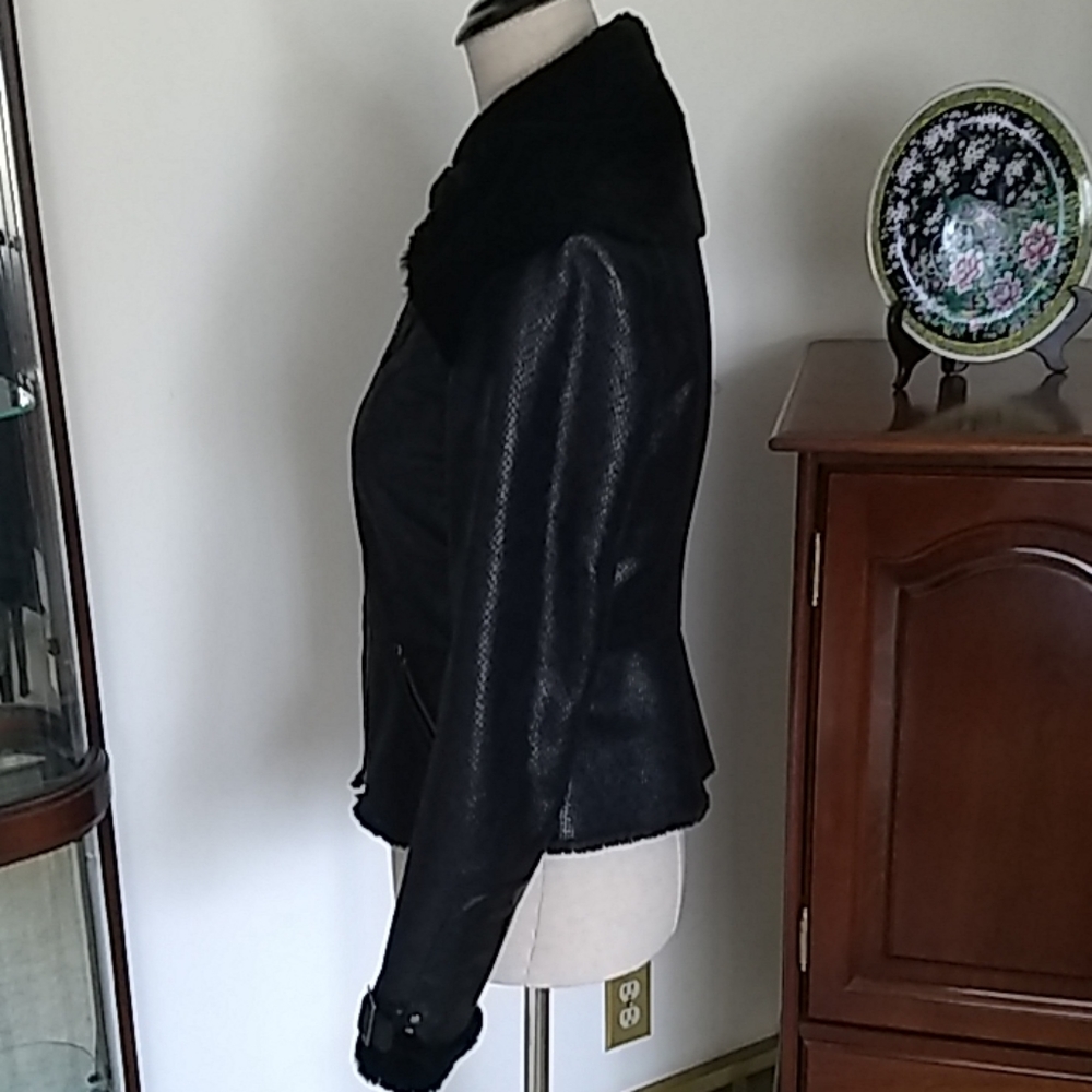 Cache Jacket - image 2